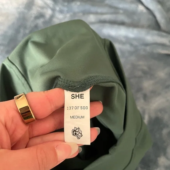 Dara sport green shorts - Picture 5 of 5